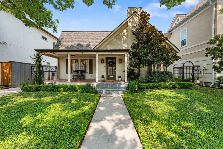 Property photo for 1806 McDuffie Street, Houston, TX