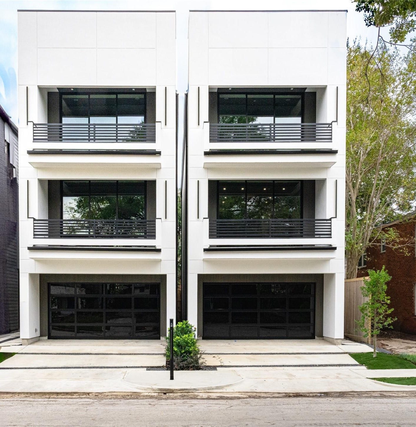 1517 McDuffie Street, Houston, TX 77019 1517 McDuffie Street, Houston, TX 77019