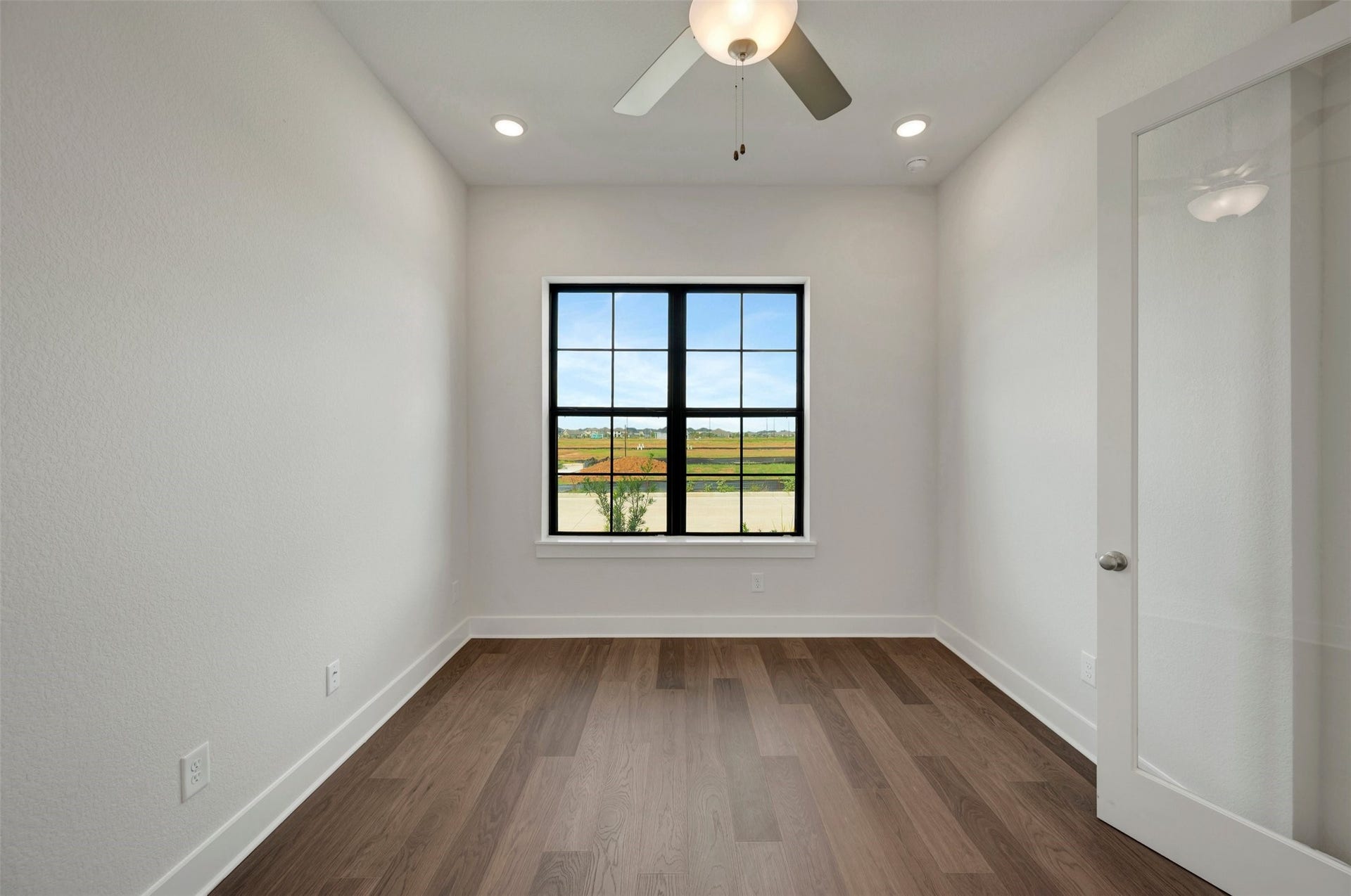 16730 Vibrant Avenue, Hockley, TX 77447 16730 Vibrant Avenue, Hockley, TX 77447