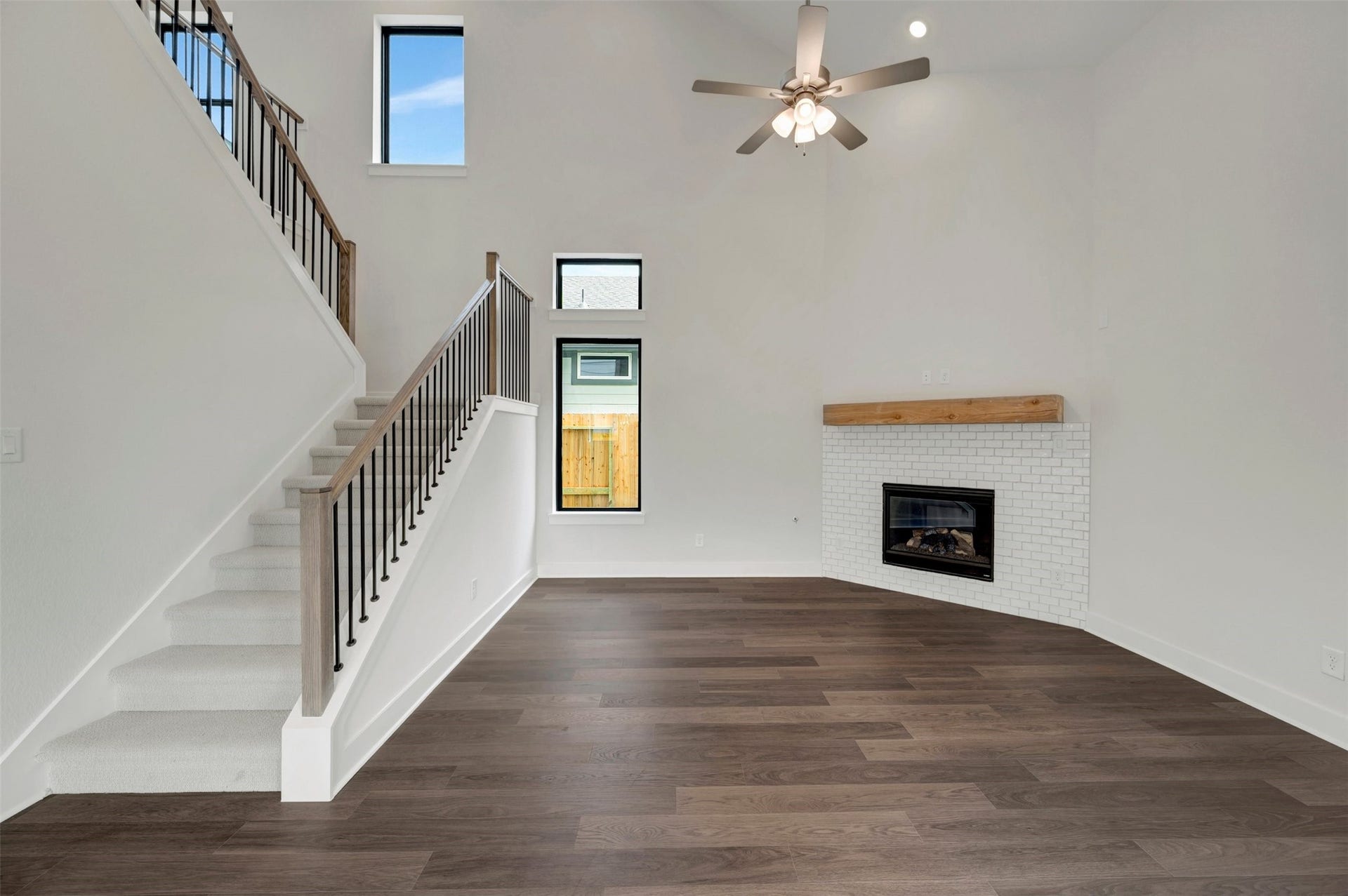 16730 Vibrant Avenue, Hockley, TX 77447 16730 Vibrant Avenue, Hockley, TX 77447