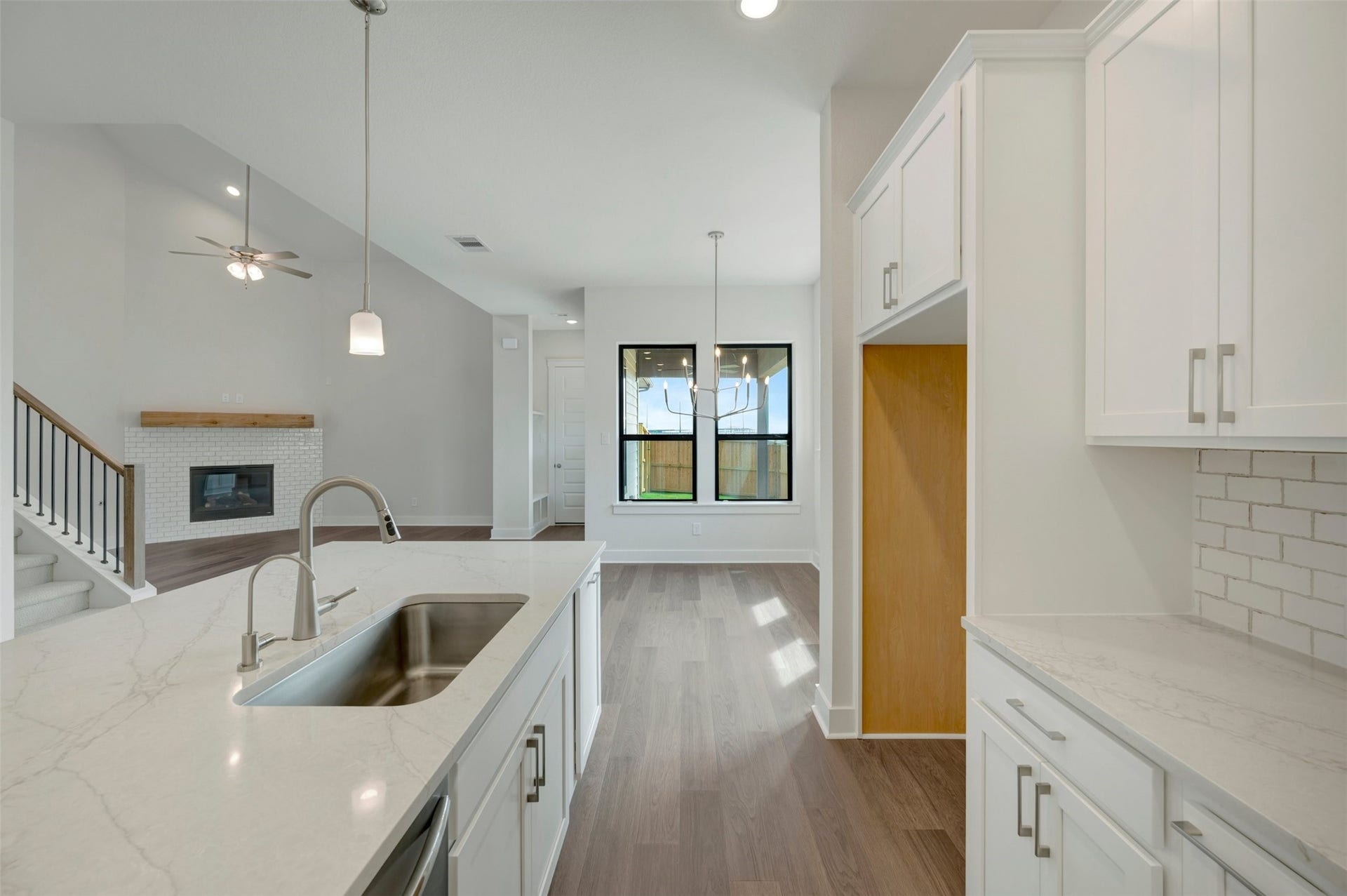 16730 Vibrant Avenue, Hockley, TX 77447 16730 Vibrant Avenue, Hockley, TX 77447
