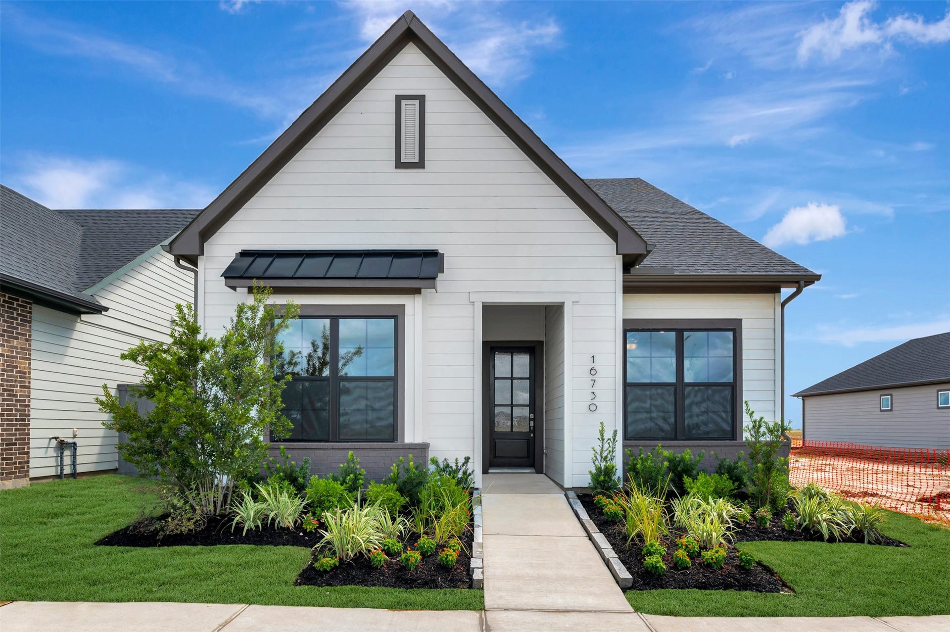 16730 Vibrant Avenue, Hockley, TX 77447 Welcome to The Cody by David Weekley Homes. Move-In Ready Now!