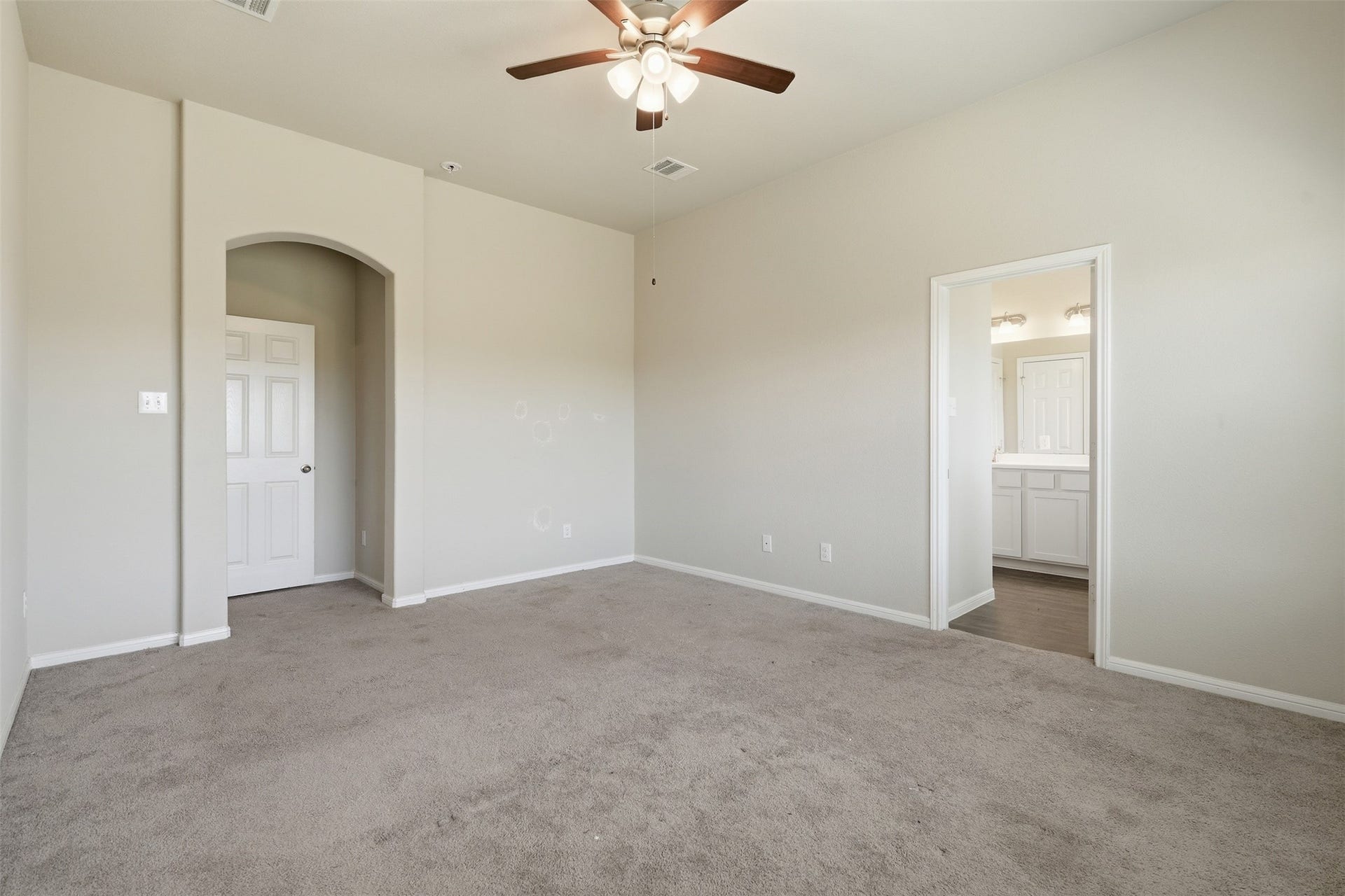 4305 E Bayou Maison Circle, Dickinson, TX 77539 4305 E Bayou Maison Circle, Dickinson, TX 77539