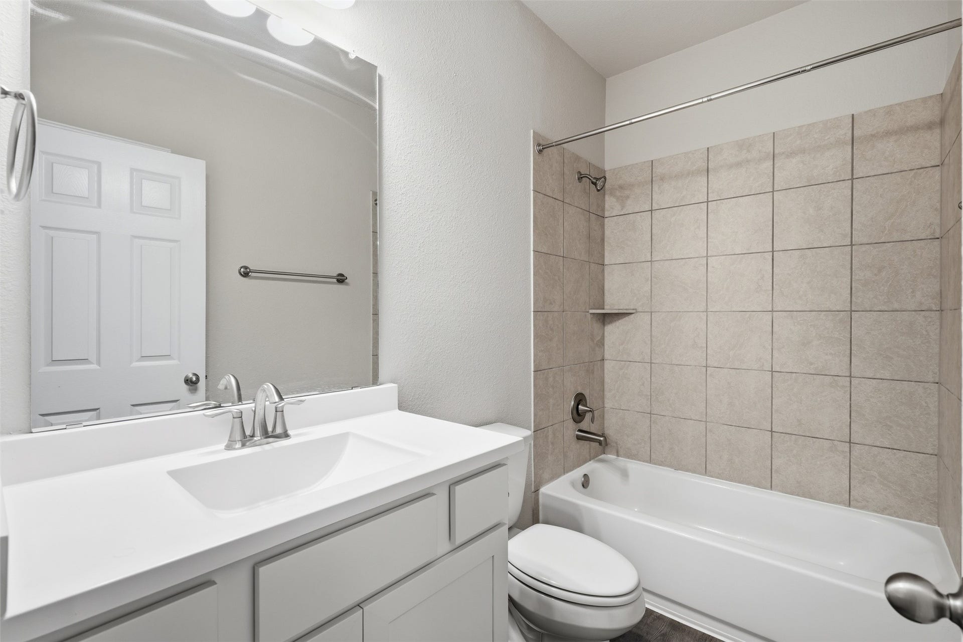 4305 E Bayou Maison Circle, Dickinson, TX 77539 4305 E Bayou Maison Circle, Dickinson, TX 77539