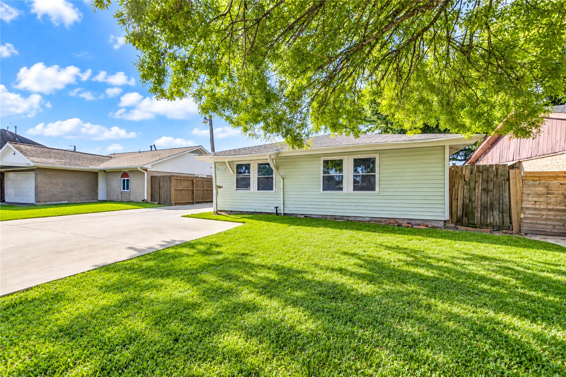 1009 Wisconsin Street, South Houston, TX 77587 1009 Wisconsin Street, South Houston, TX 77587