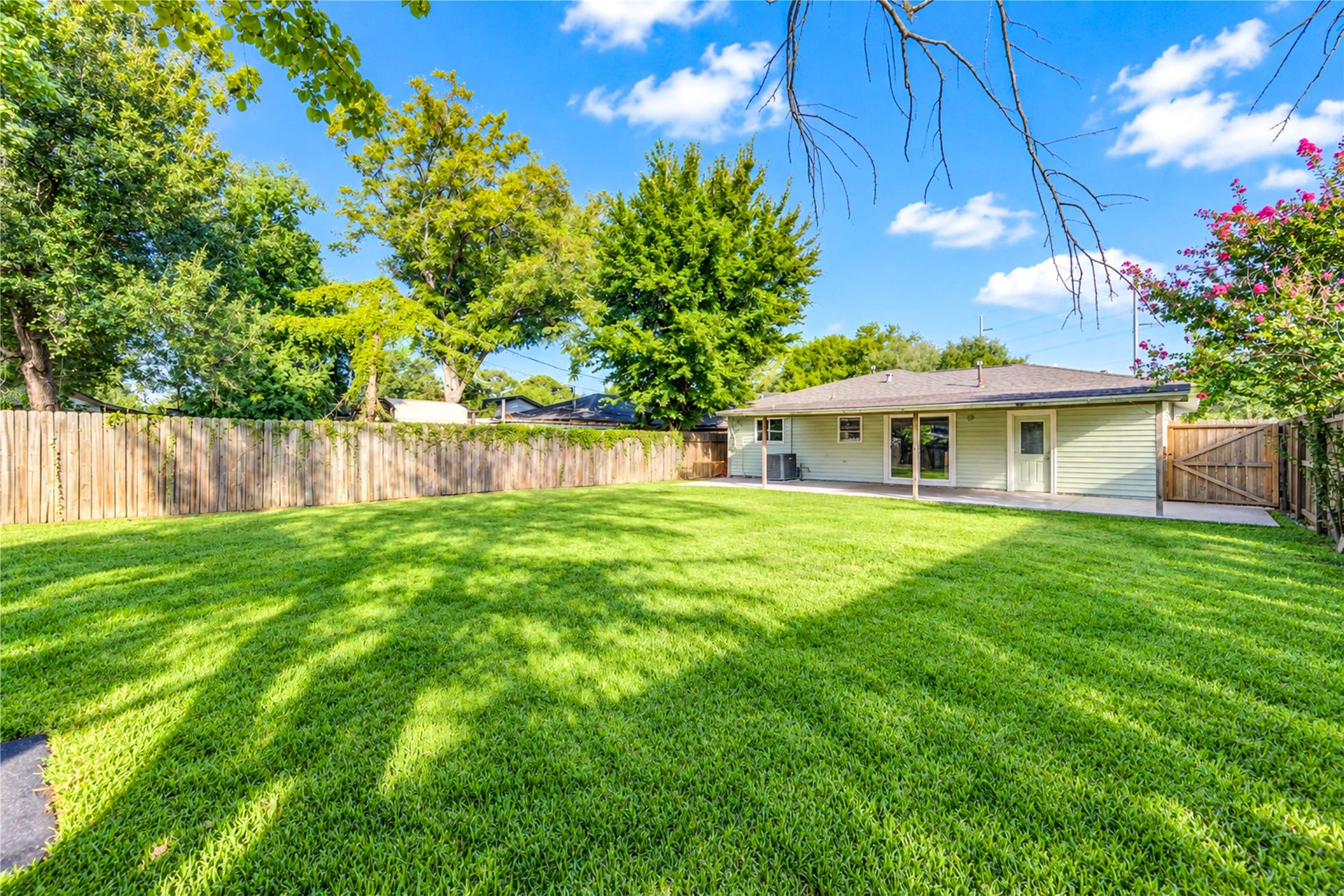 1009 Wisconsin Street, South Houston, TX 77587 1009 Wisconsin Street, South Houston, TX 77587