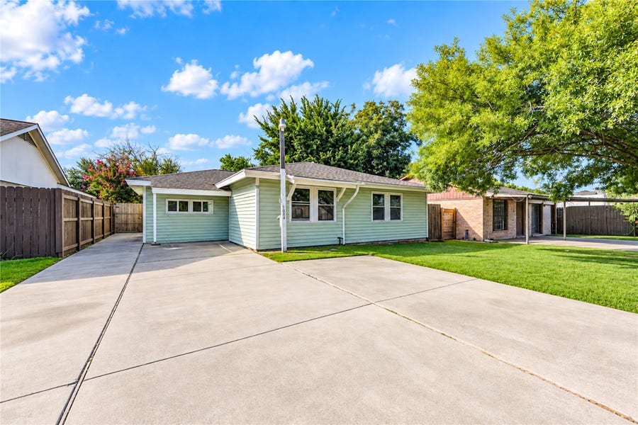 Property photo for 1009 Wisconsin Street, South Houston, TX