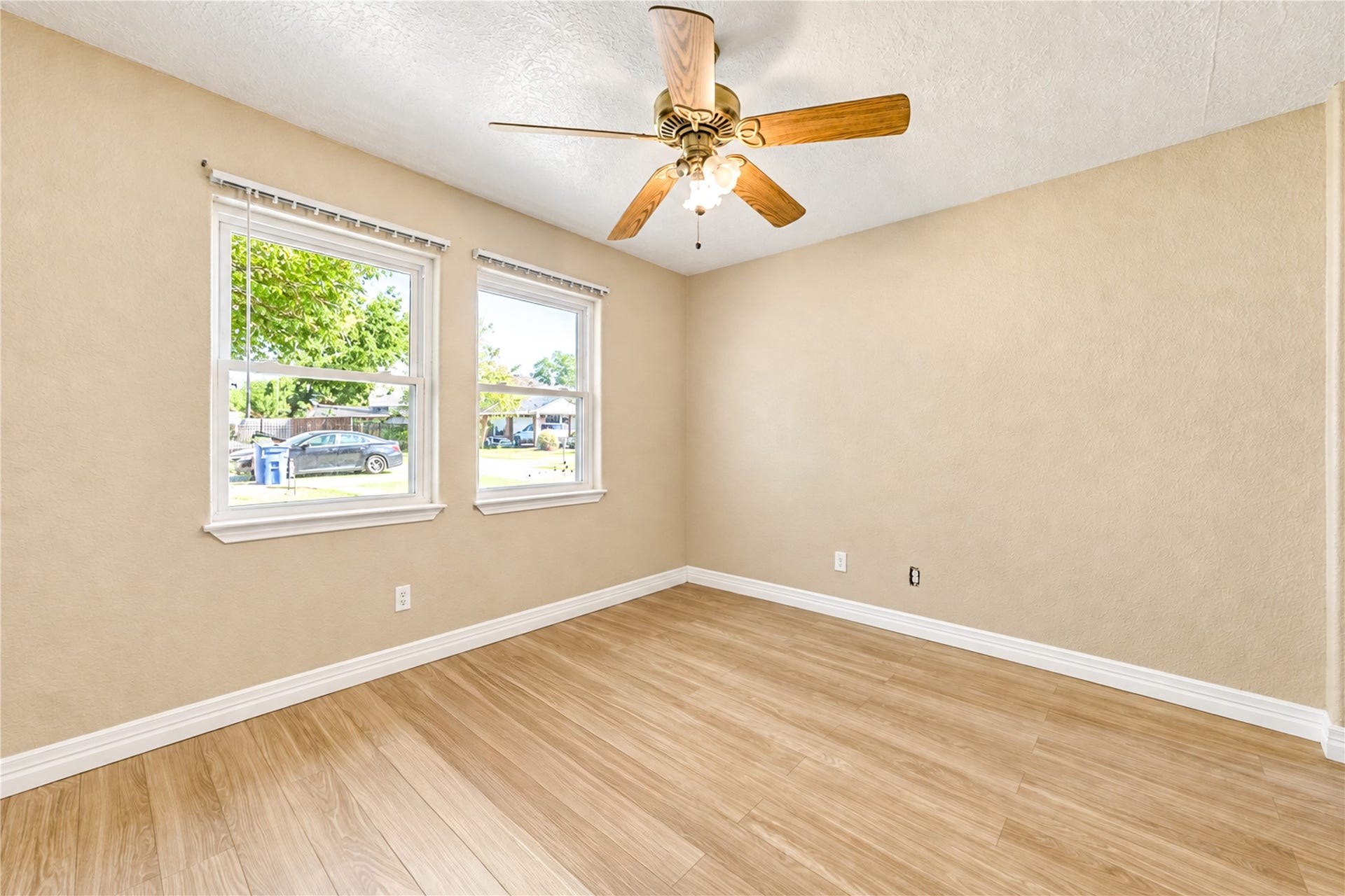 1009 Wisconsin Street, South Houston, TX 77587 1009 Wisconsin Street, South Houston, TX 77587