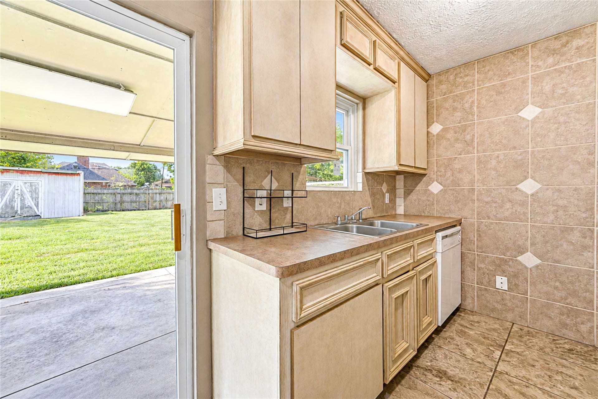 1009 Wisconsin Street, South Houston, TX 77587 1009 Wisconsin Street, South Houston, TX 77587