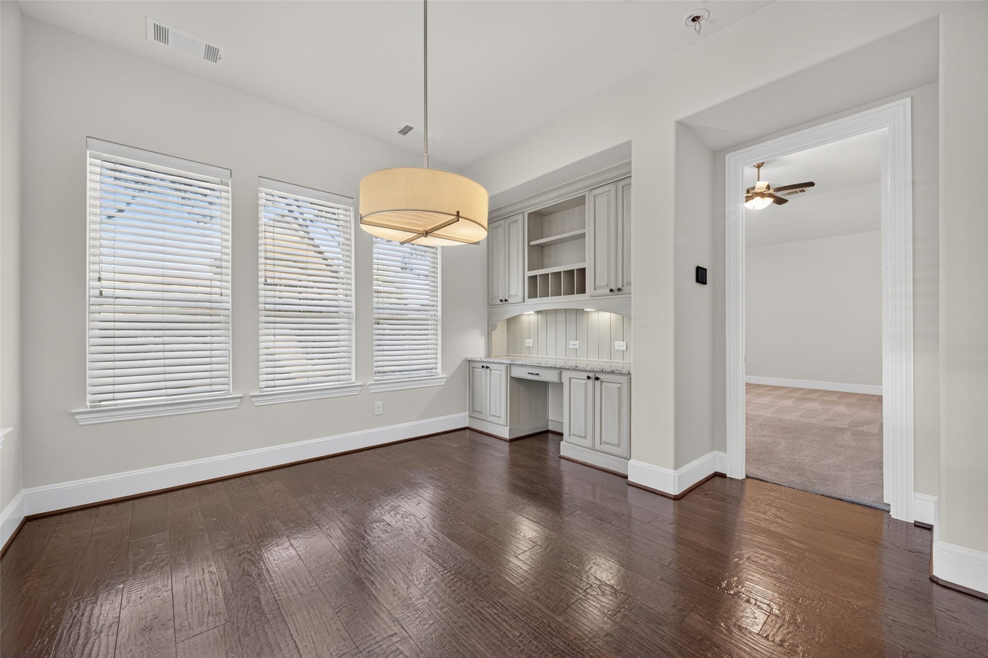 109 Blanton Bend Drive, Montgomery, TX 77316 Breakfast room