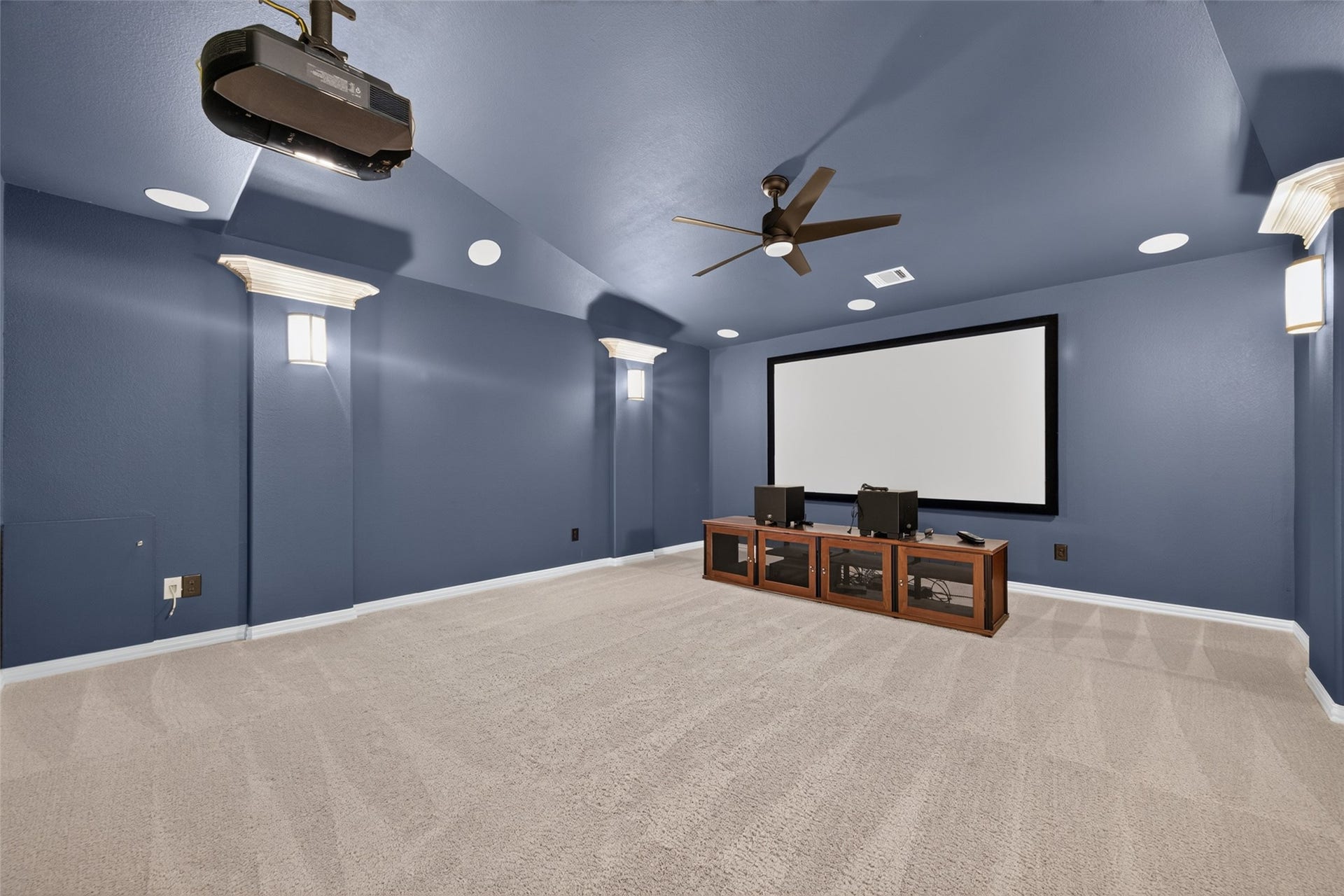 109 Blanton Bend Drive, Montgomery, TX 77316 Theatre room upstairs off the game room