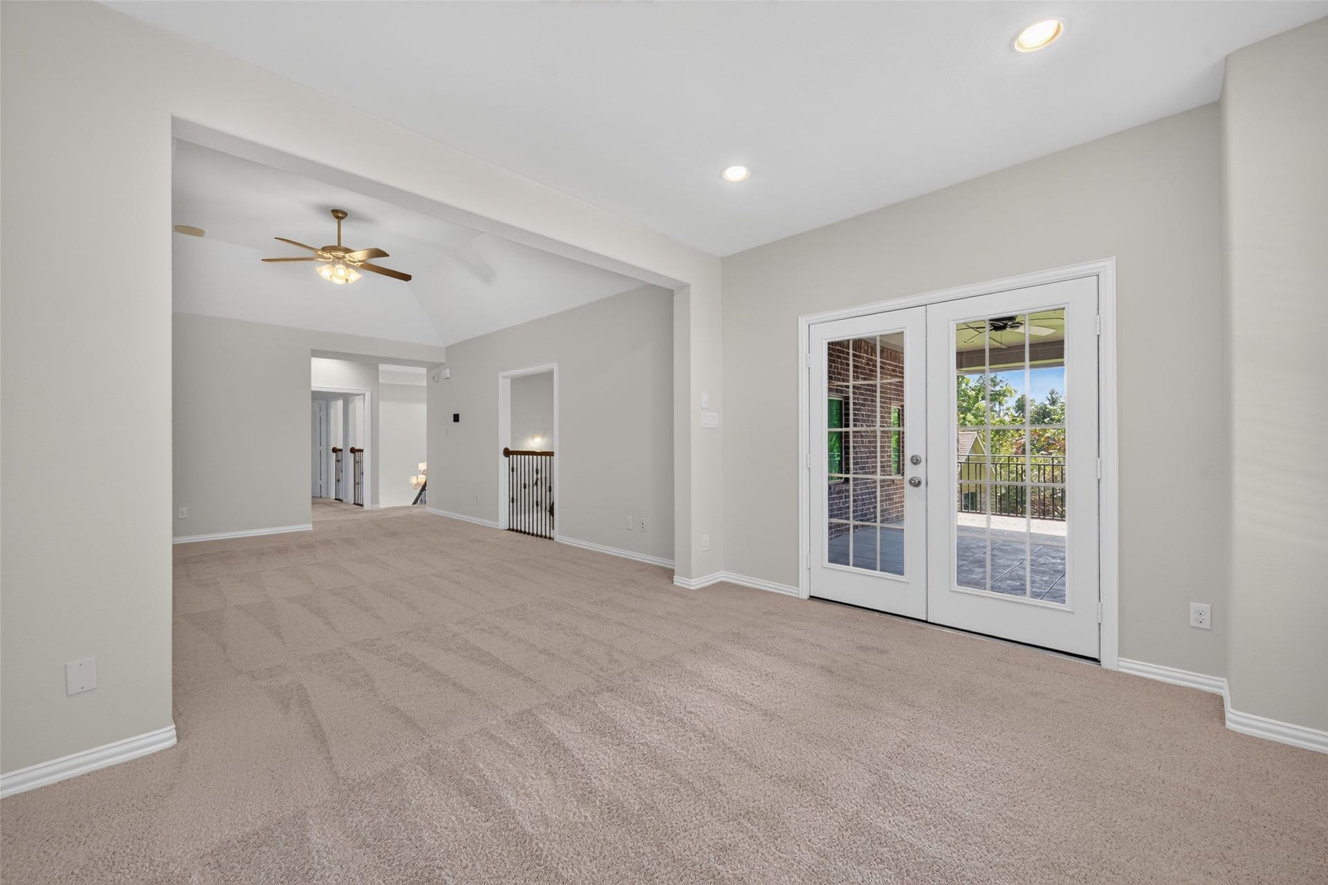 109 Blanton Bend Drive, Montgomery, TX 77316 Game room with doors to upstairs porch