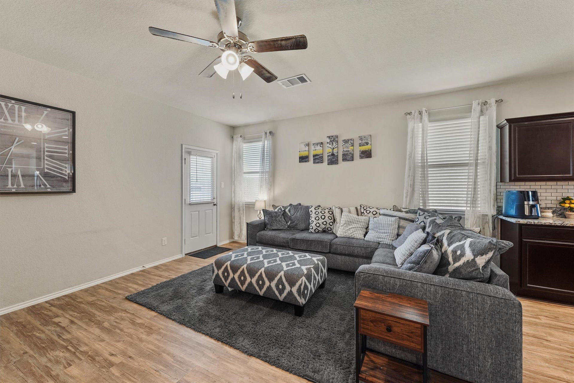 18324 Timbermill Lane, New Caney, TX 77357 Living Area