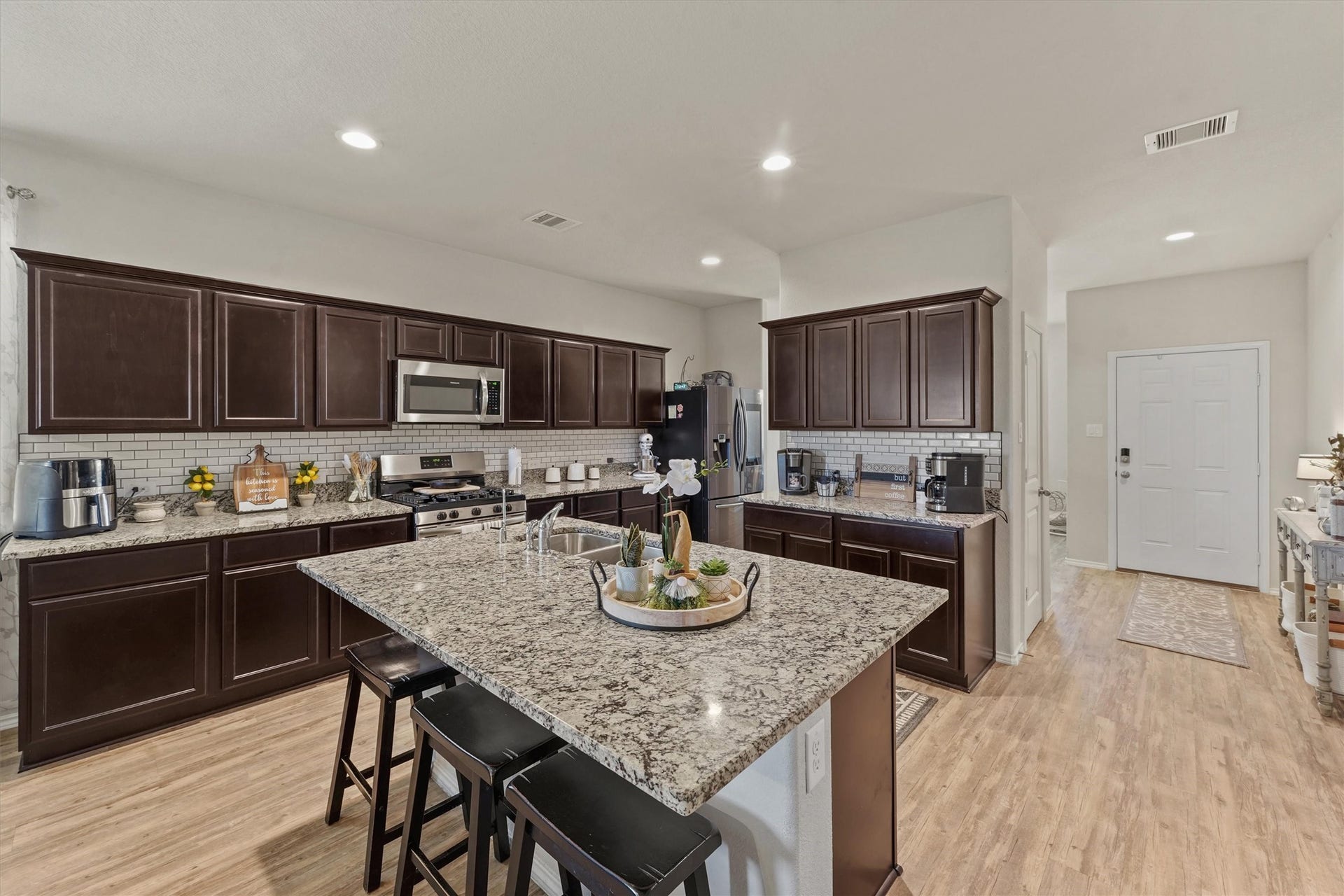 18324 Timbermill Lane, New Caney, TX 77357 Kitchen