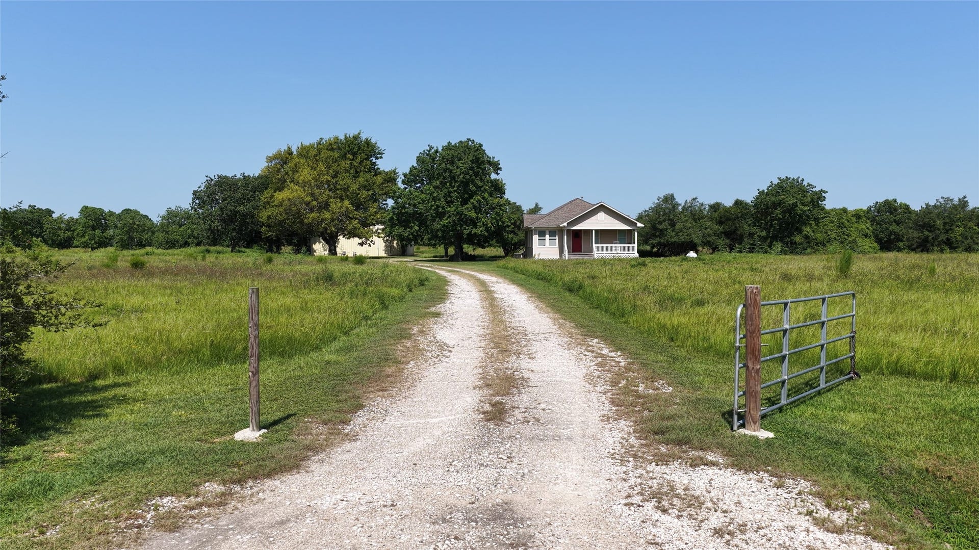 15925 Merle Road, Cypress, TX 77433 15925 Merle Road, Cypress, TX 77433