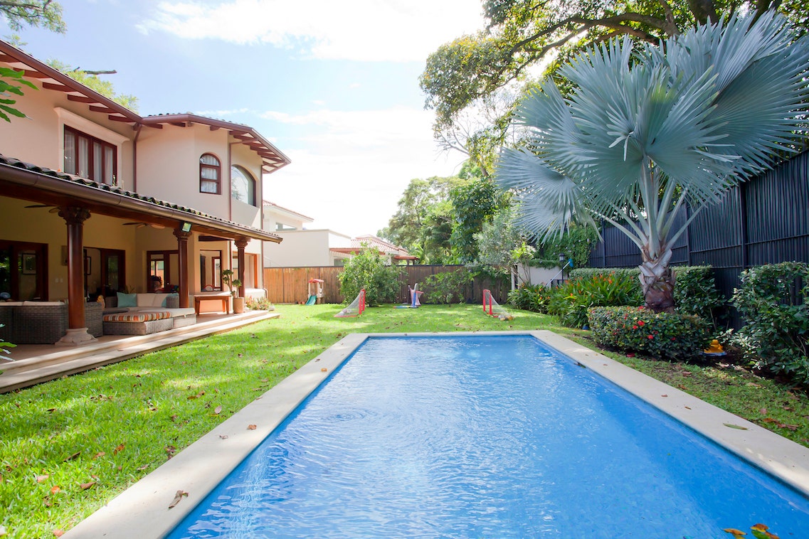 Hacienda Lindora Spanish Colonial — photo 4 of 19