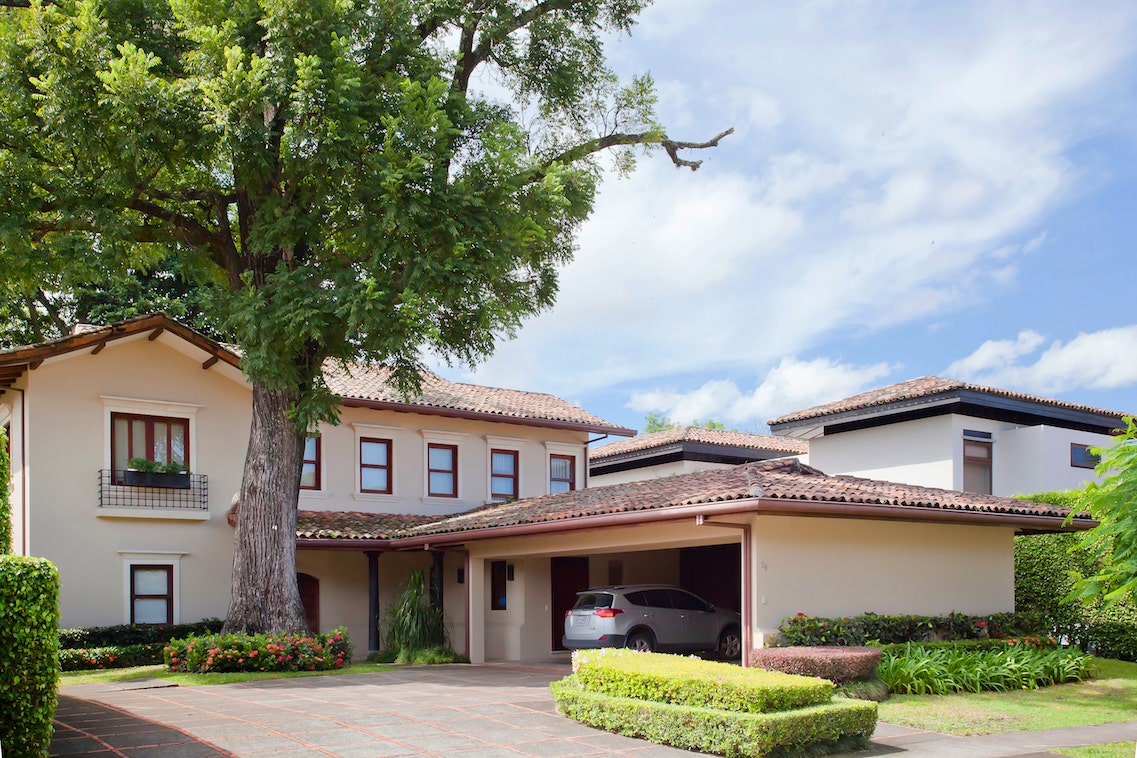 Hacienda Lindora Spanish Colonial — photo 8 of 19