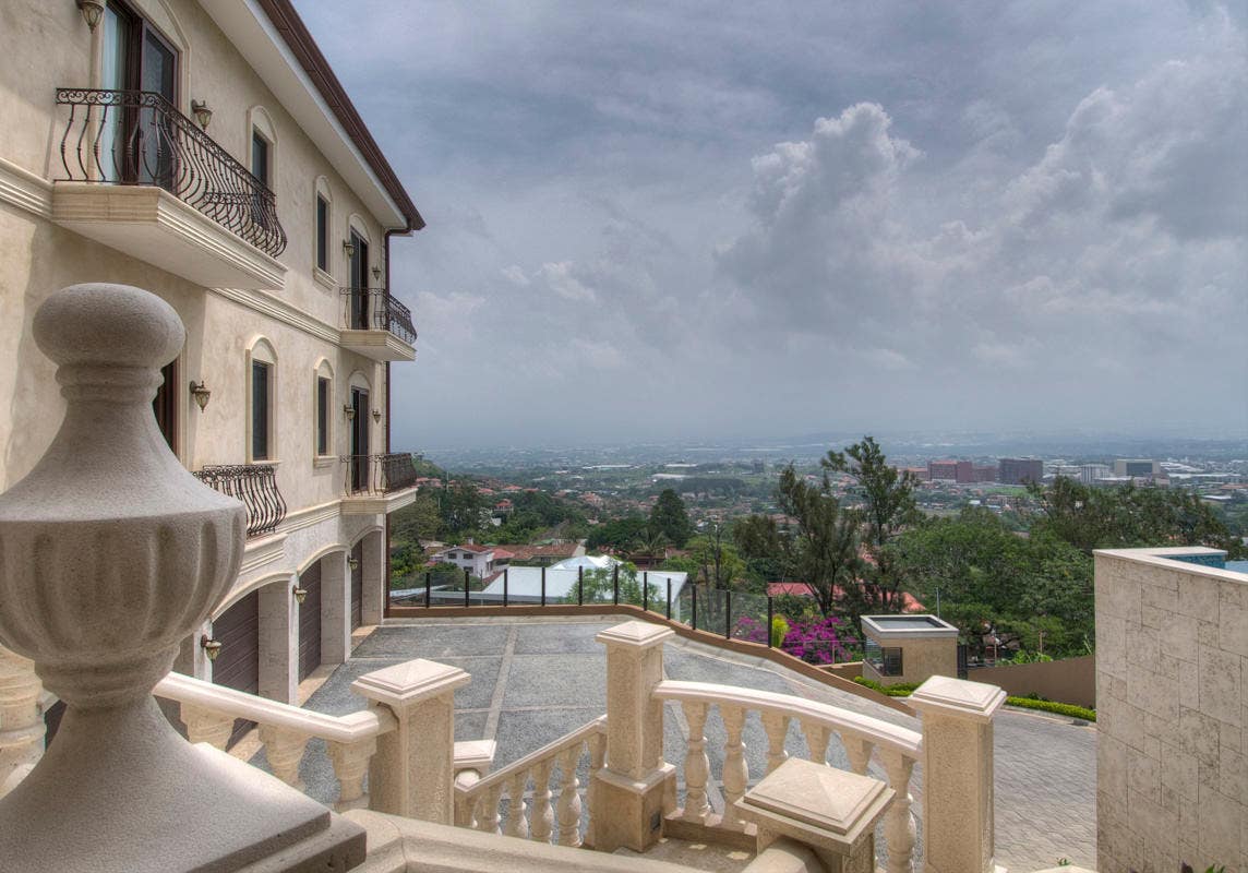 Pinnacle of Luxury — photo 10 of 19