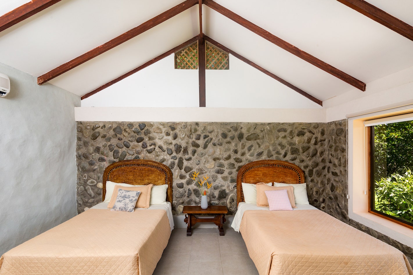 Manuel Antonio Beachfront Hotel — photo 3 of 15