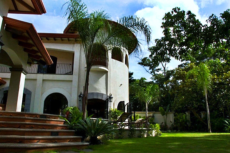 Villa Antigua — photo 11 of 19