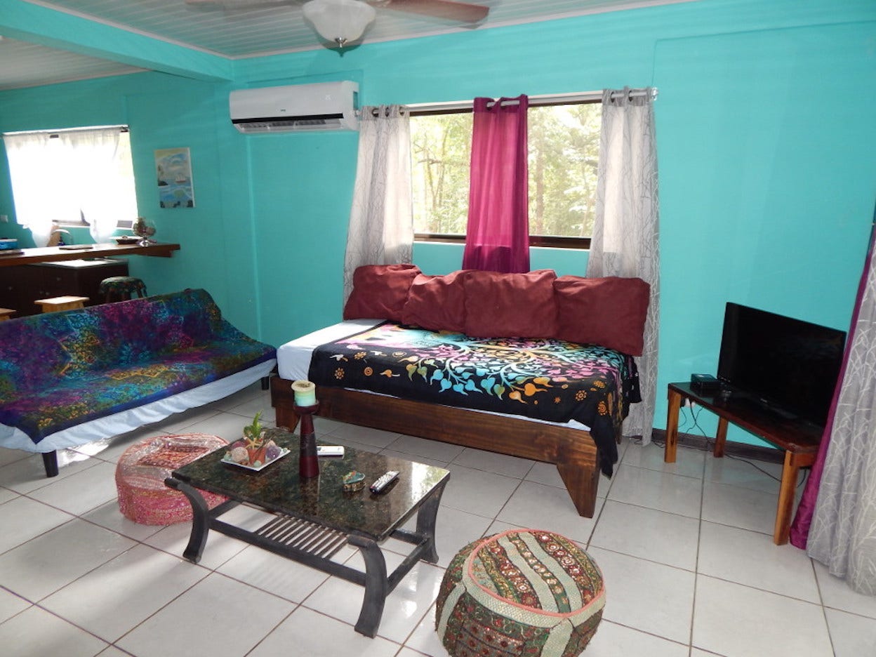 Valle Perdido Yoga Studio — photo 13 of 19