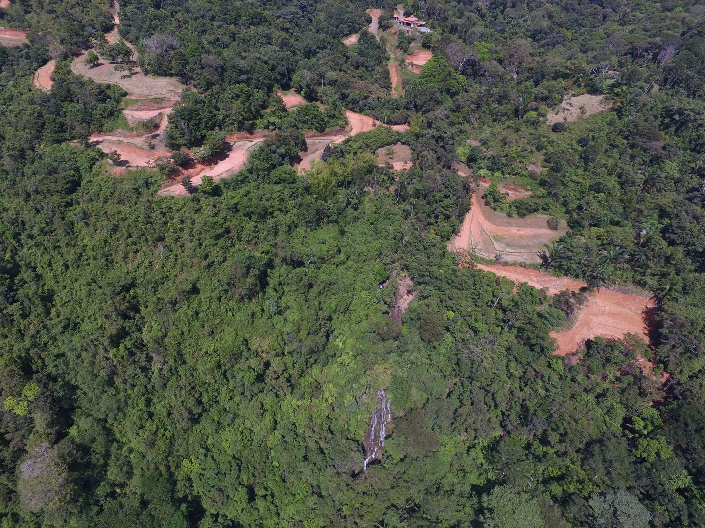 Ocean View Farm with Waterfalls in Platanillo — photo 4 of 8