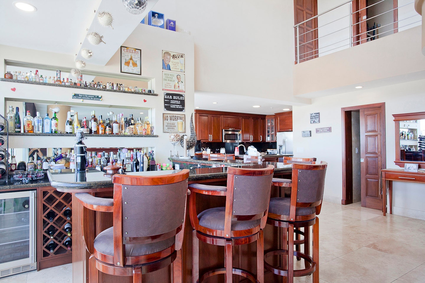 Custom remodeled penthouse in Torres Paseo Colon — photo 10 of 19