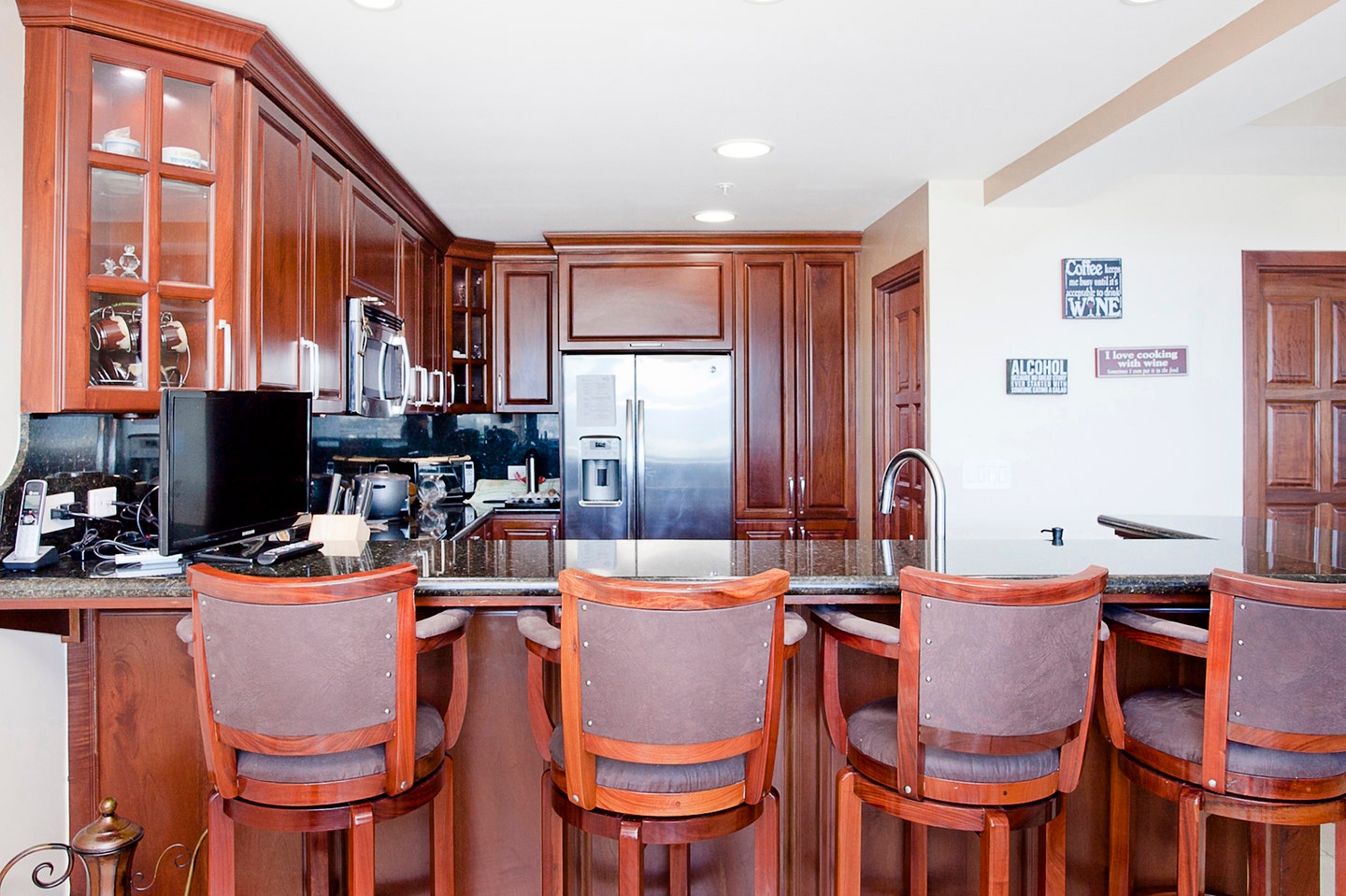 Custom remodeled penthouse in Torres Paseo Colon — photo 14 of 19