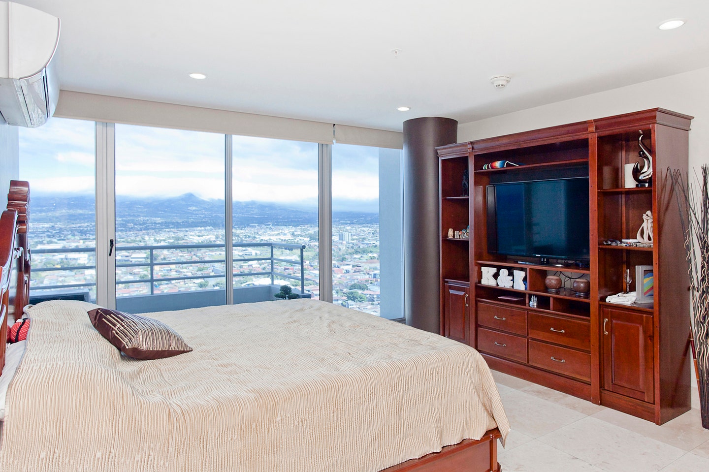 Custom remodeled penthouse in Torres Paseo Colon, Torres Paseo Colon, Sabana, Merced, San Jose, San Jose, Costa Rica