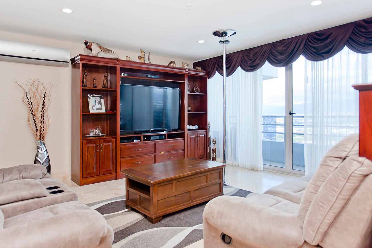Custom remodeled penthouse in Torres Paseo Colon, Torres Paseo Colon, Sabana, Merced, San Jose, San Jose, Costa Rica