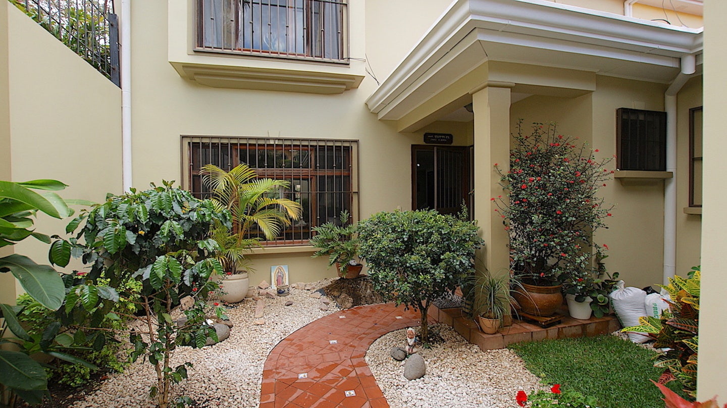 Jaboncillos Three Story Home — photo 2 of 19