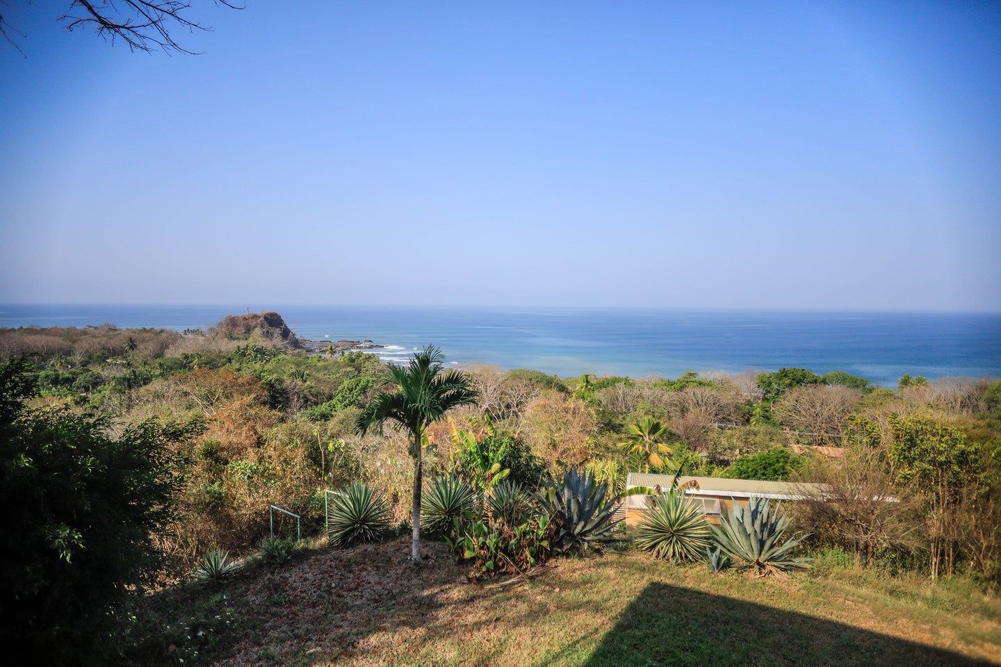 Luxury Home in Mal Pais with 180 Degree Views — photo 4 of 19