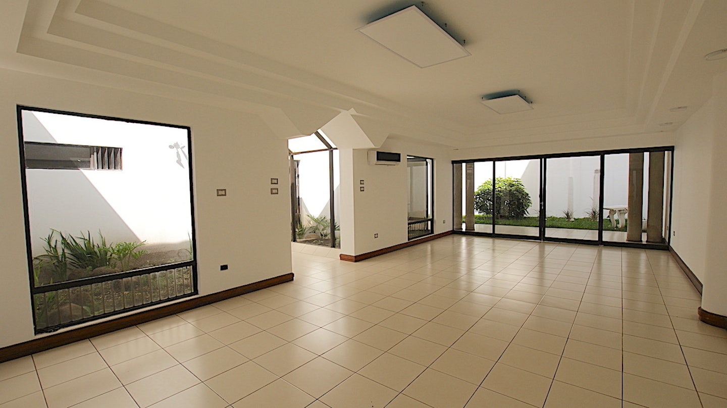 Rohrmoser 5 Rooms Commercial Property — photo 6 of 19