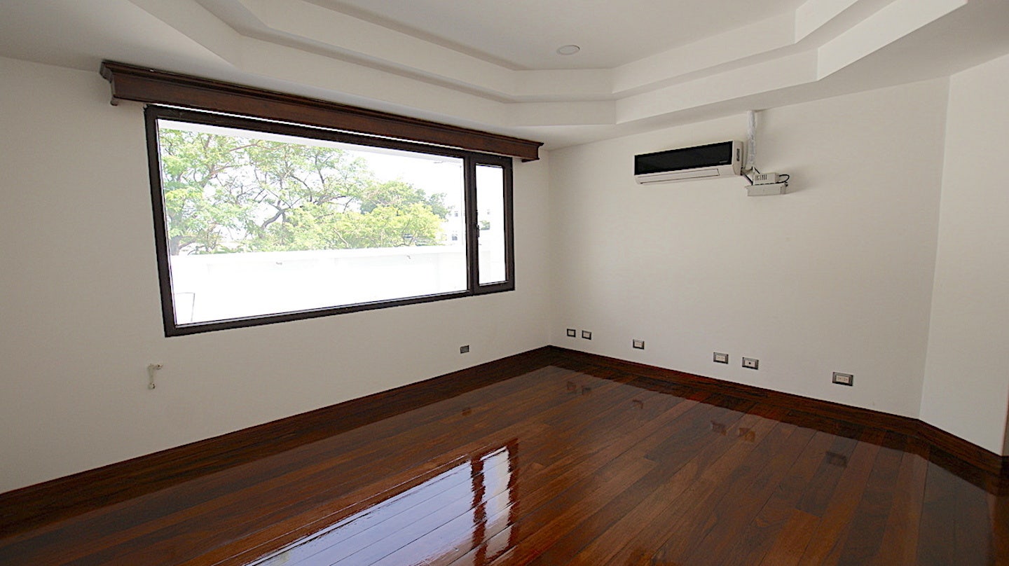 Rohrmoser 5 Rooms Commercial Property — photo 10 of 19