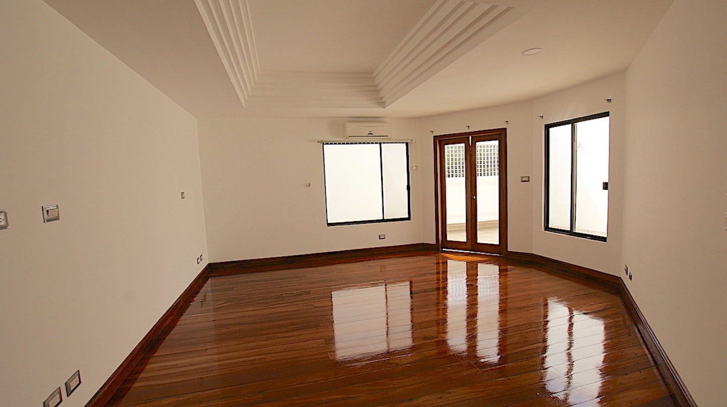 Rohrmoser 5 Rooms Commercial Property — photo 14 of 19