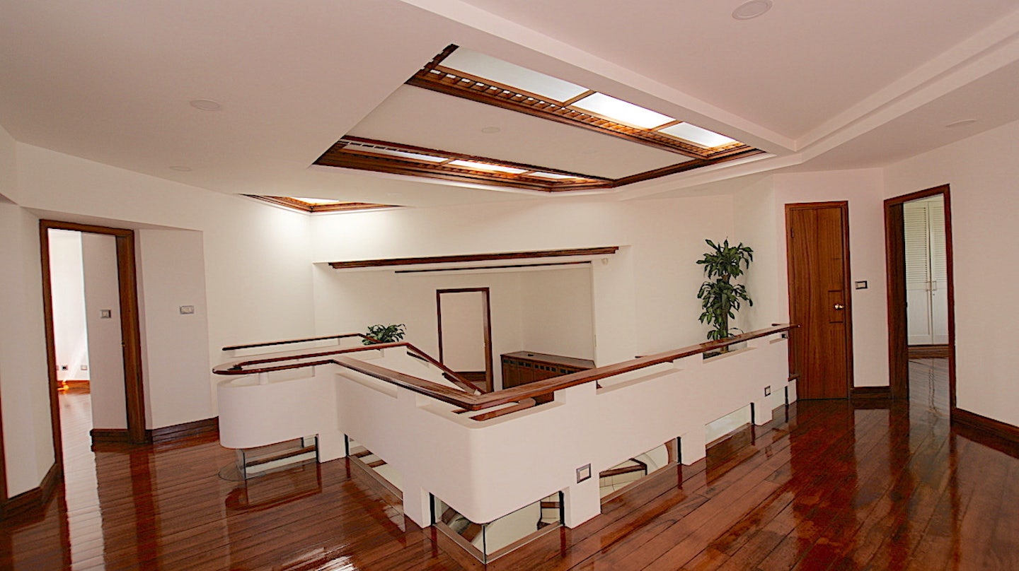 Rohrmoser 5 Rooms Commercial Property — photo 17 of 19