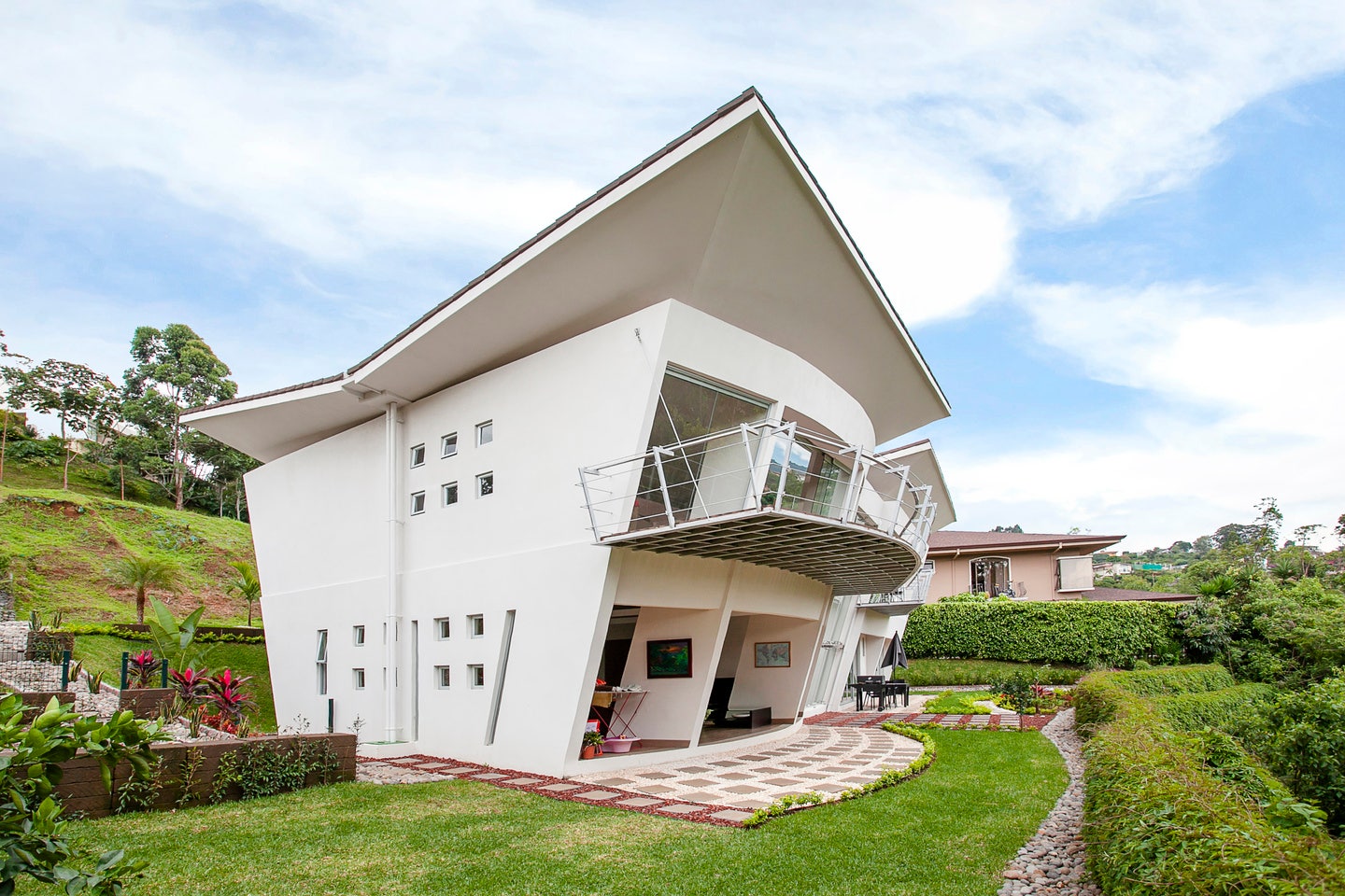 Custom Built Modern Home in Hacienda El Gregal, Hacienda El Gregal, Curridabat, Sanchez, Curridabat, San Jose, Costa Rica — photo 3 of 3