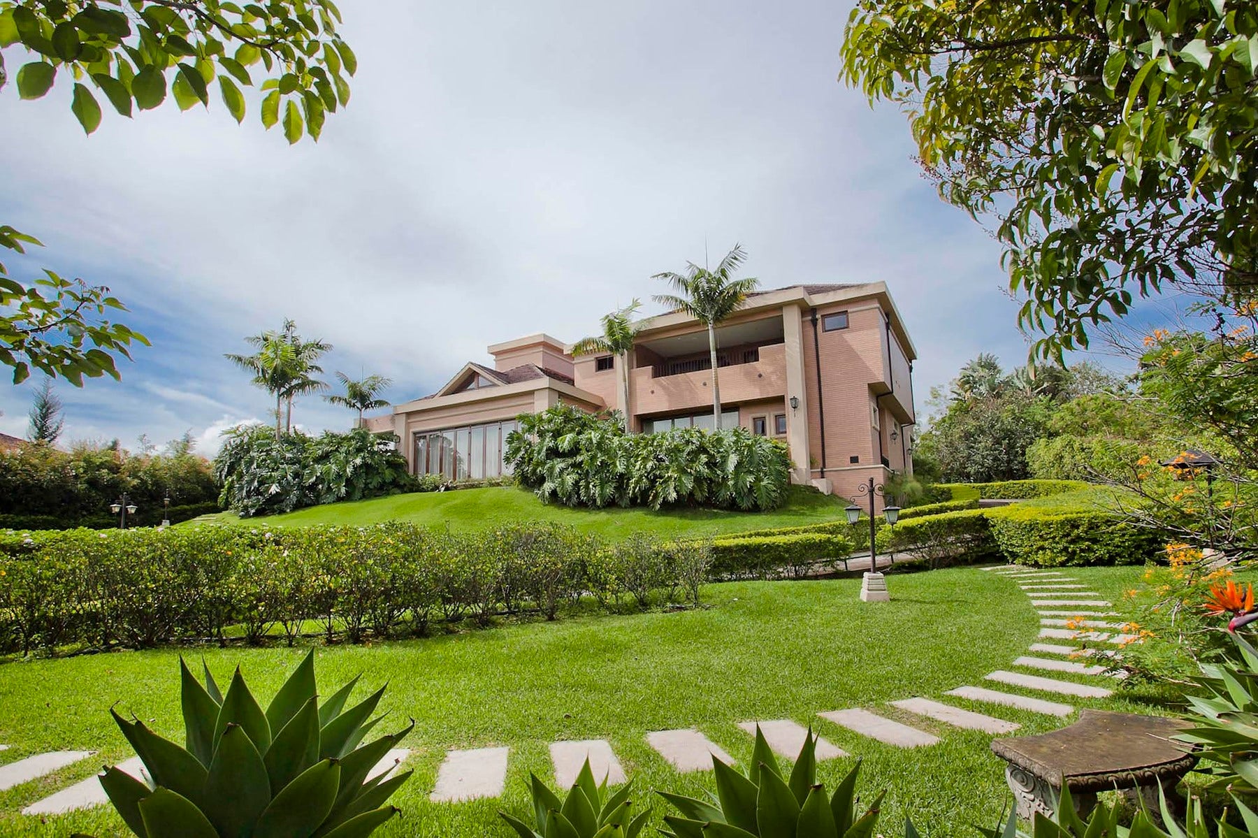 Monteran Classic Garden Estate, #C7, Monteran, Curridabat, Granadilla, Curridabat, San Jose, Costa Rica 11802
