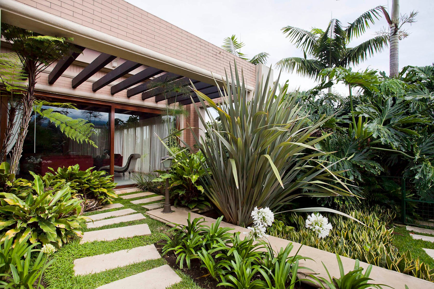 Monteran Classic Garden Estate, #C7 — photo 11 of 19