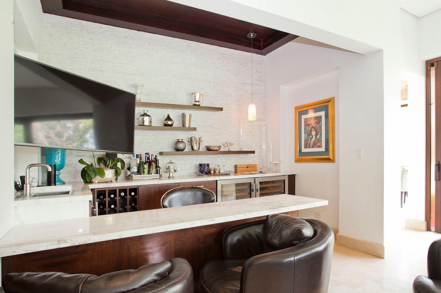 Monteran Timeless Luxury Estate — photo 14 of 19