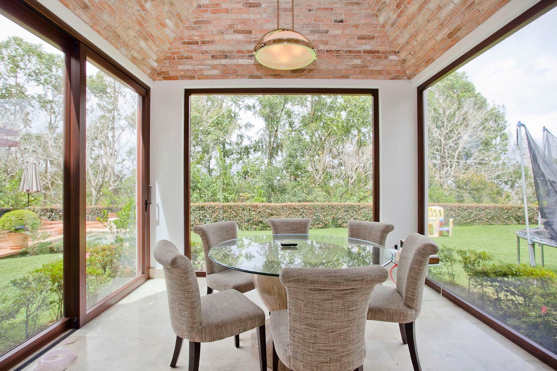 Monteran Timeless Luxury Estate — photo 15 of 19