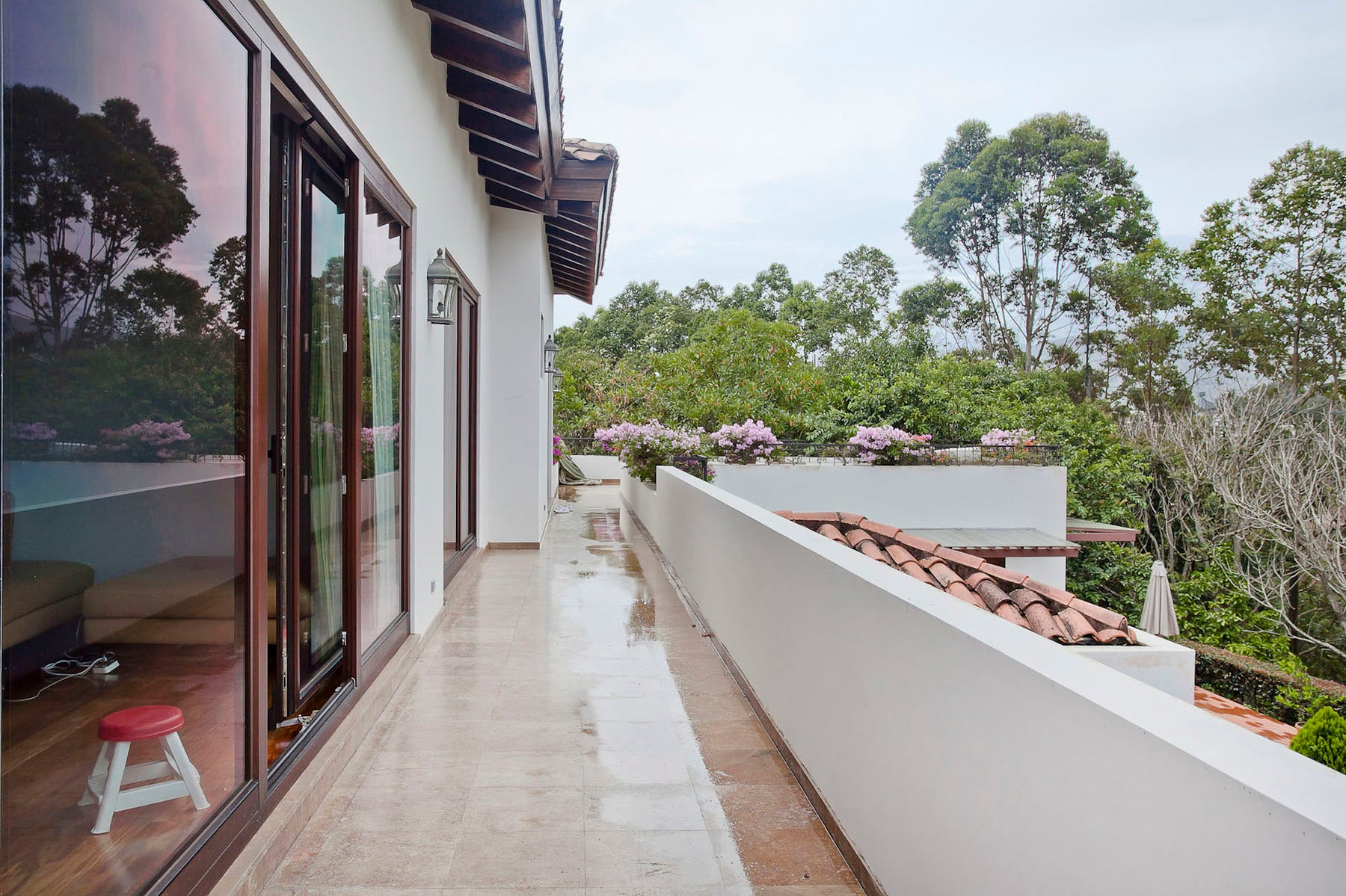 Monteran Timeless Luxury Estate — photo 18 of 19