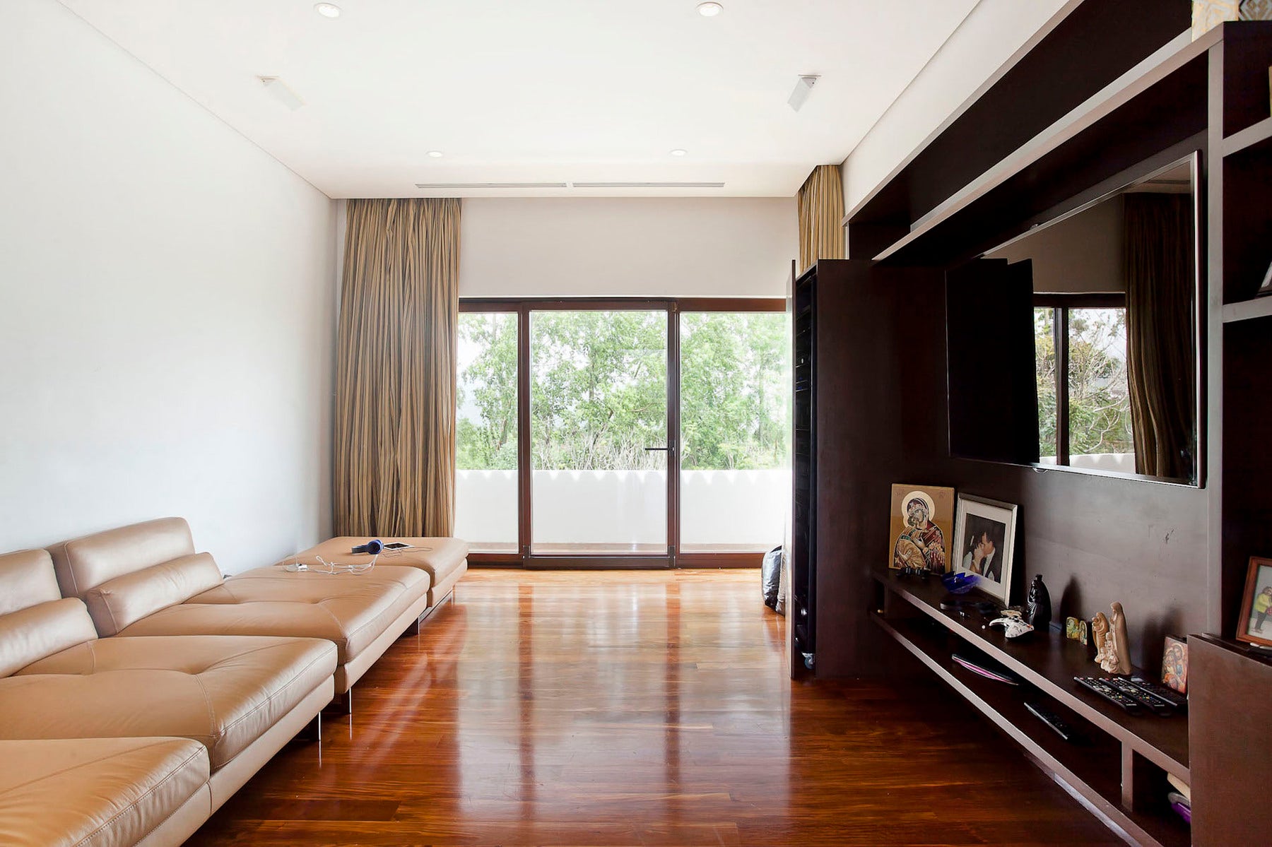 Monteran Timeless Luxury Estate — photo 19 of 19