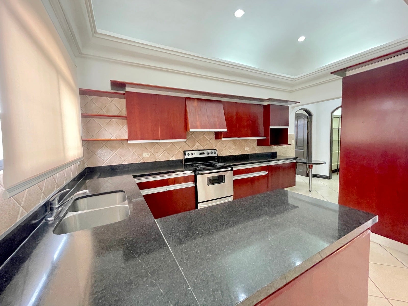 Bosques de Lindora Investment Corner Residence — photo 7 of 19
