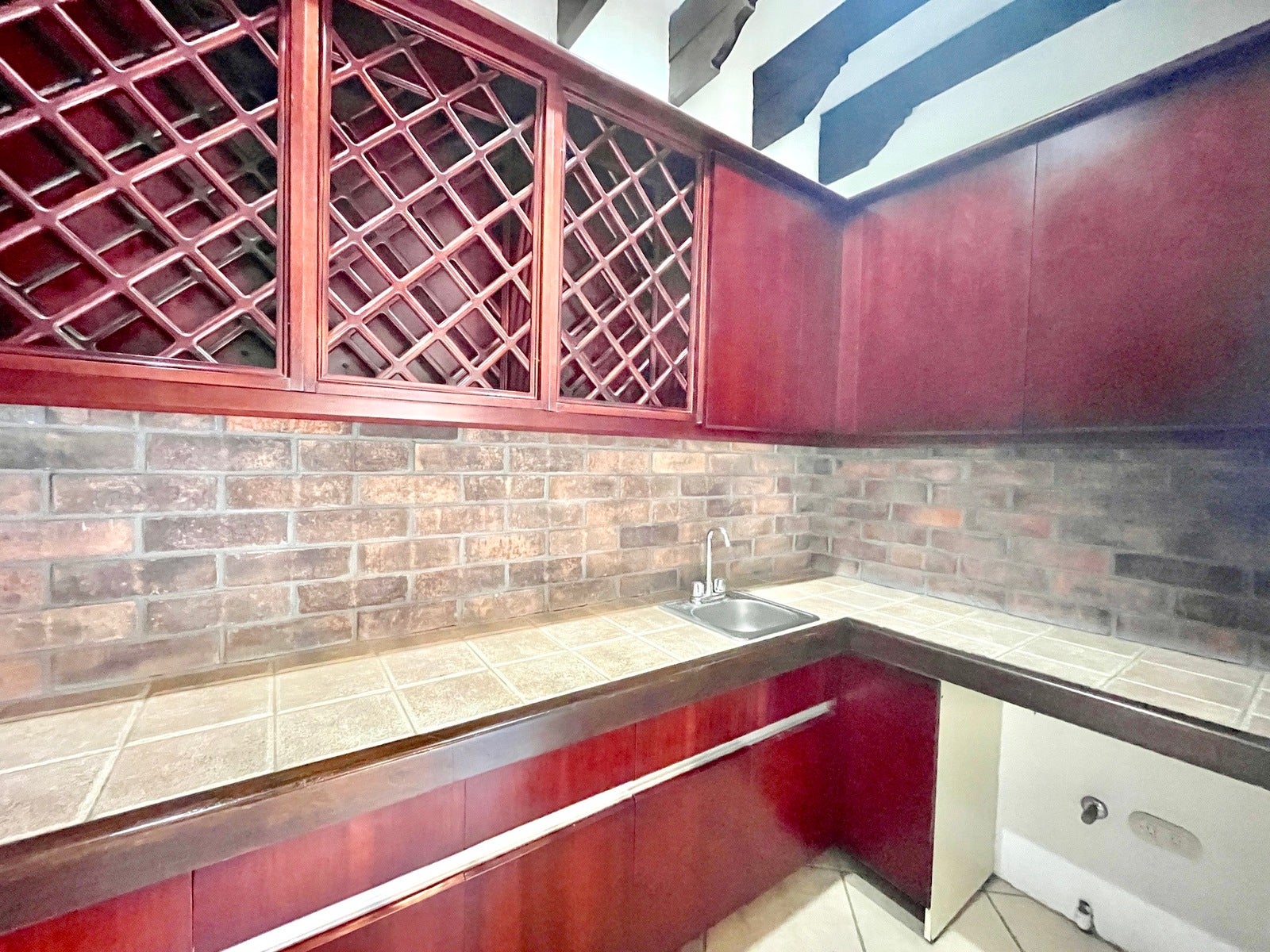 Bosques de Lindora Investment Corner Residence — photo 10 of 19