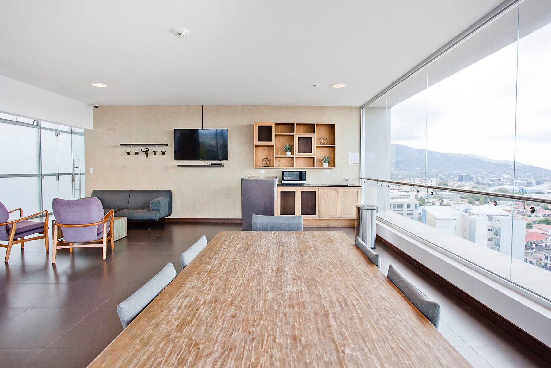 Nunciatura Flats Custom 3 Bedroom Condo — photo 15 of 16