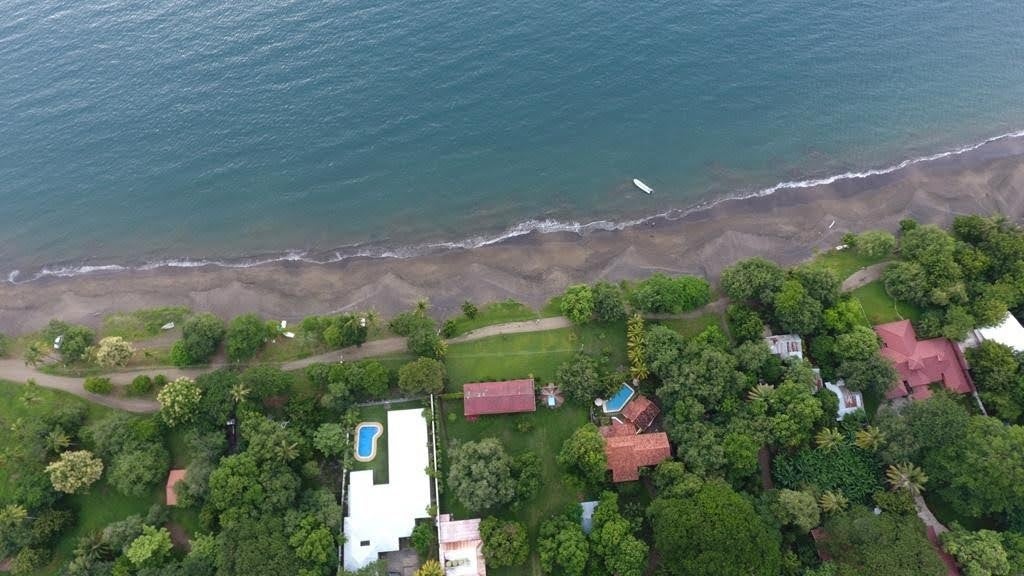 Amazing Beach Front Las Chorreras — photo 5 of 8