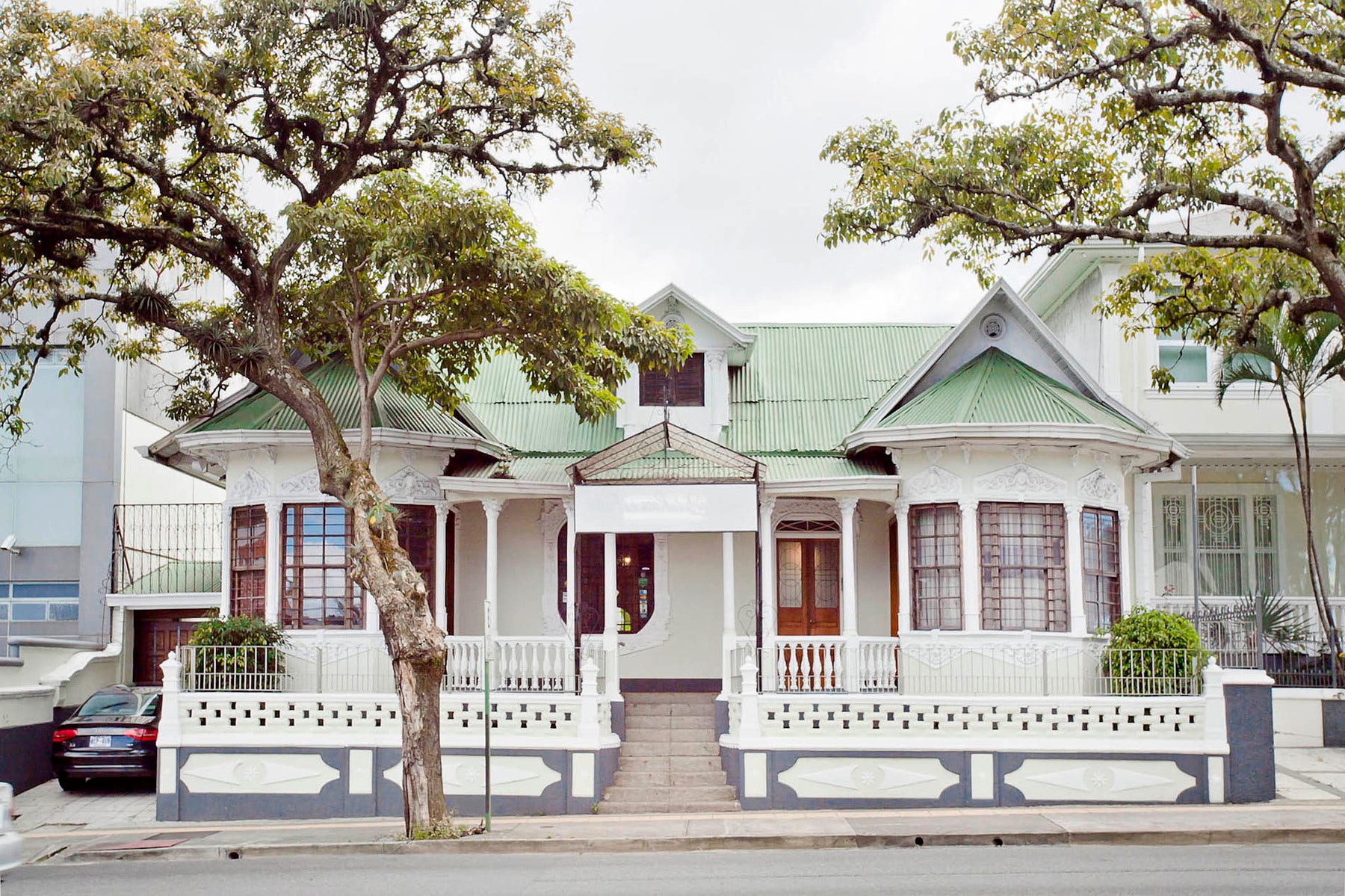 Paseo Colon Business Opportunity — photo 14 of 17
