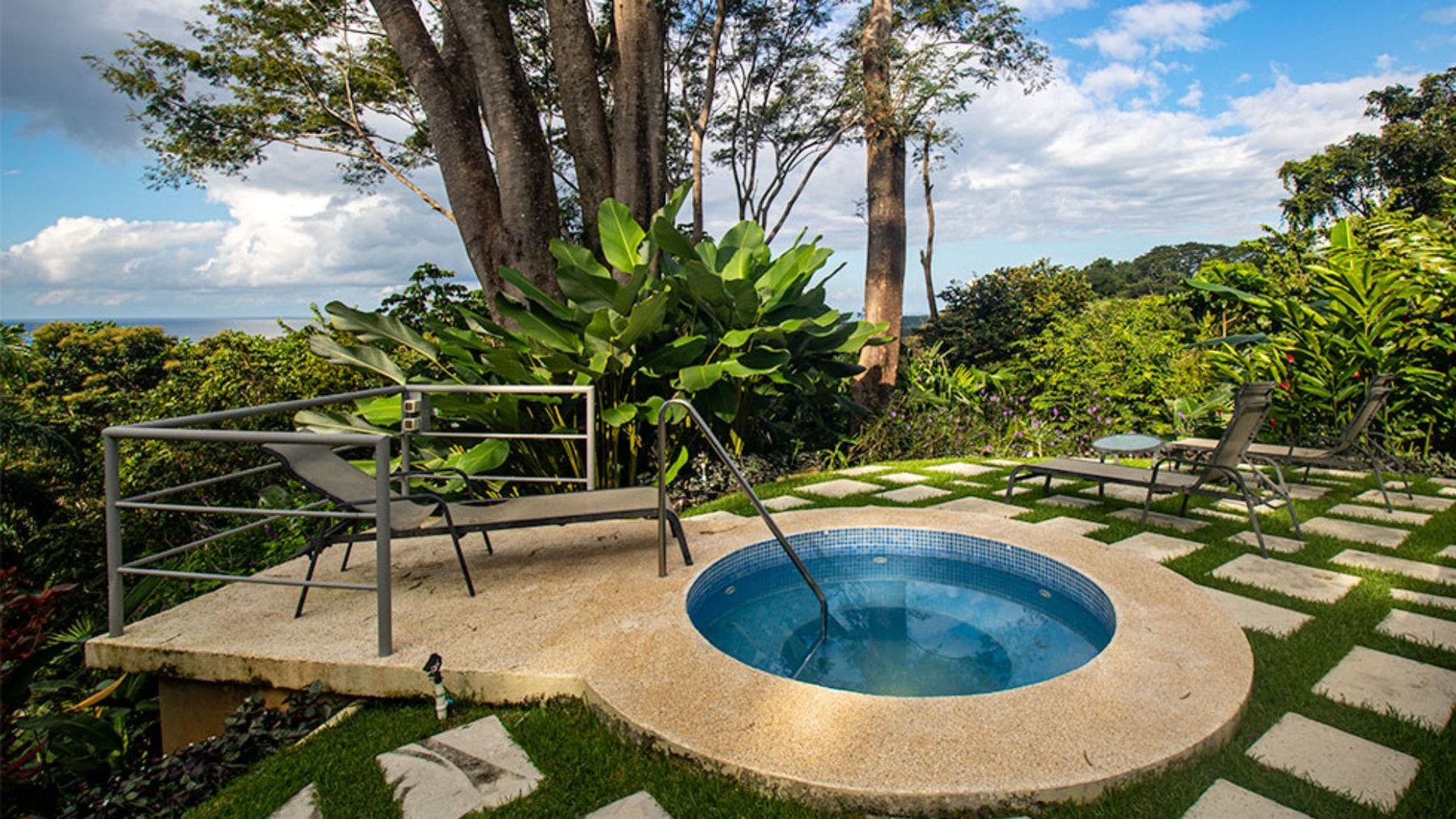 3 Bedroom Ocean View Home with Infinity Pool — photo 3 of 17