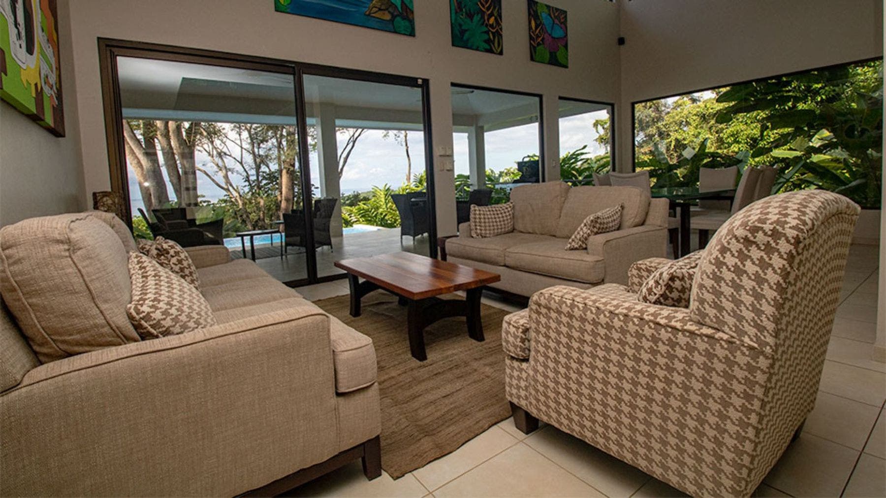 3 Bedroom Ocean View Home with Infinity Pool — photo 8 of 17